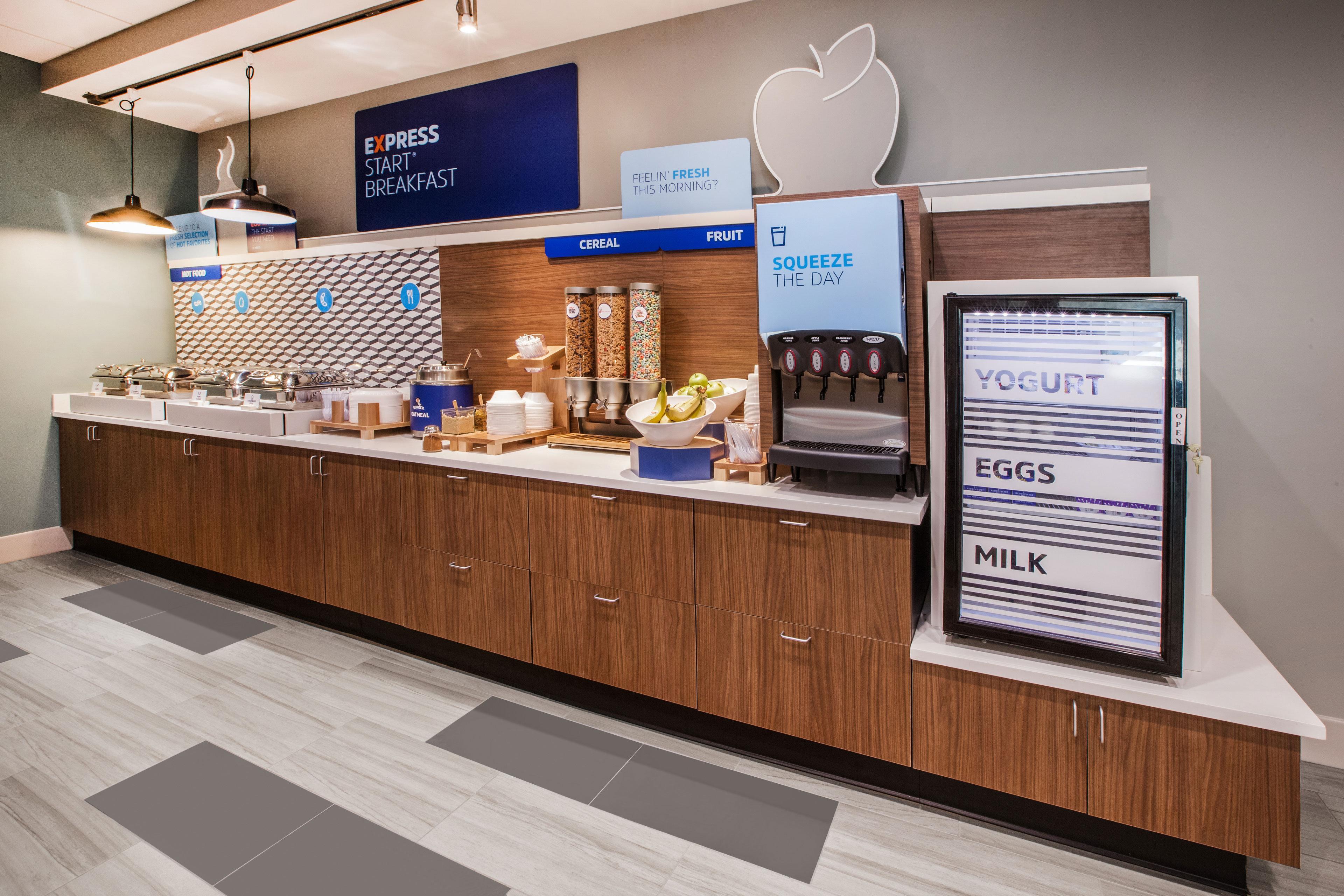 Holiday Inn Express Hotel & Suites Claypool Hill -Richlands Area By Ihg Pounding Mill Экстерьер фото