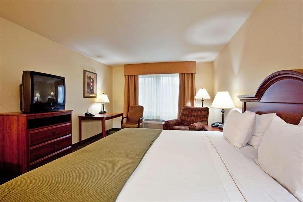 Holiday Inn Express Hotel & Suites Claypool Hill -Richlands Area By Ihg Pounding Mill Экстерьер фото